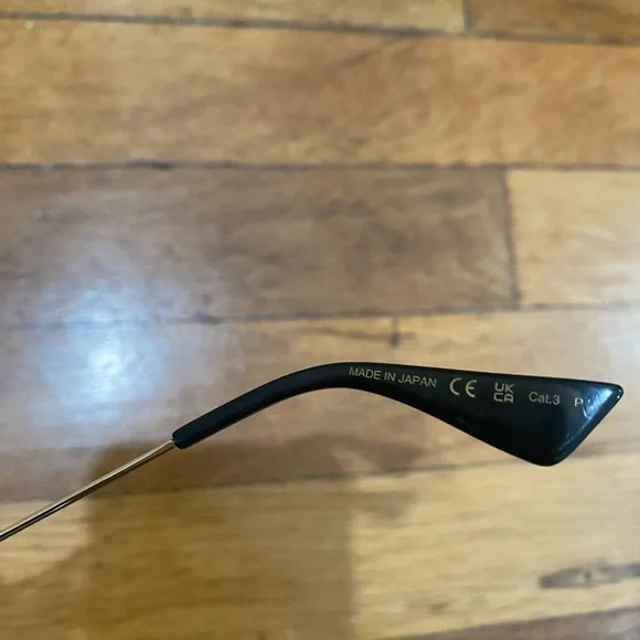 Gucci Aviator Sunglasses GG0062S - Picture 9 of 11